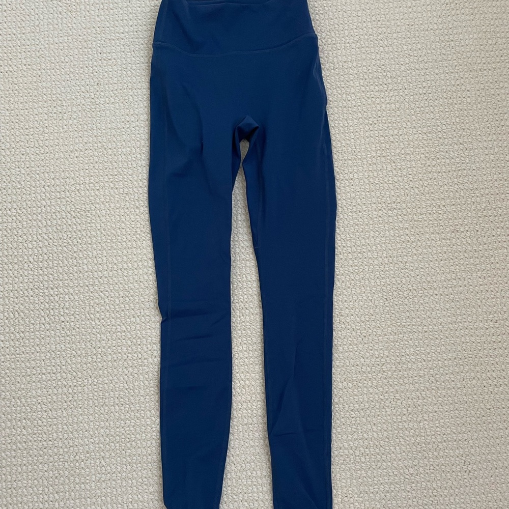 Blue fabletics leggings